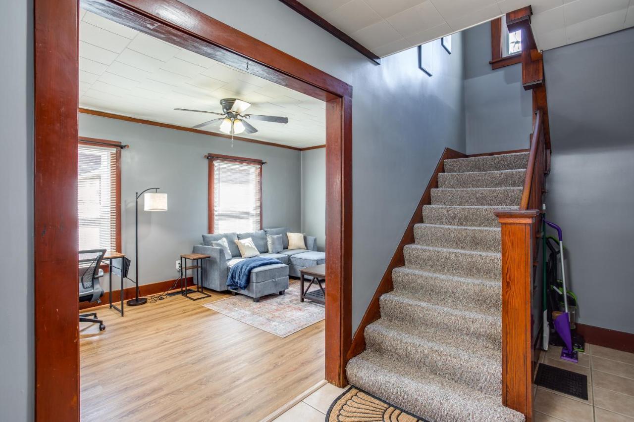 Spacious Home With In-Unit Laundry, Parking, 1Gb Wifi, & Patio Deck ロチェスター エクステリア 写真